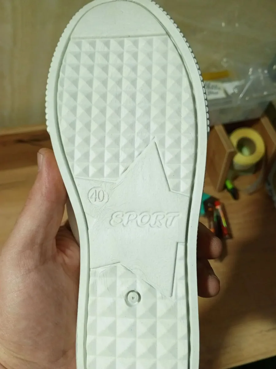 Кросовки р. 44 Balenciaga