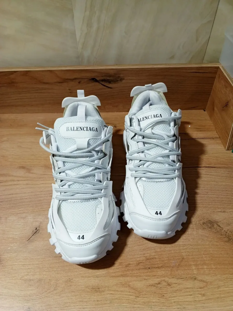 Кросовки р. 44 Balenciaga